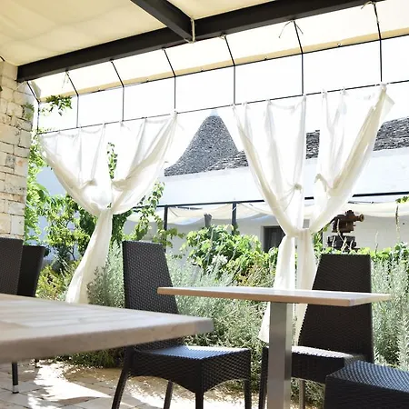 Corte Trullo Sovrano 4*